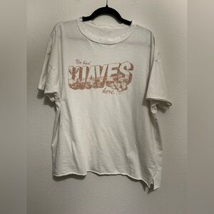 #687 Aerie Graphic Tee No Bad Waves Here in Medium